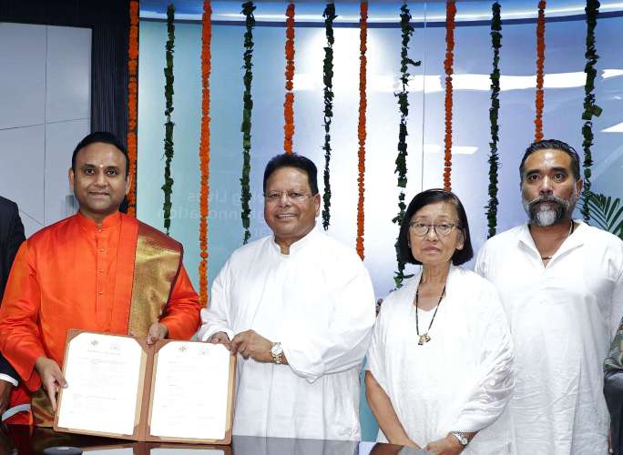 Pic 1 - Dr. Sudhir Srivastava, Founding Chairman of SSII, Signs MoU with Sri Madhusudan Sai Institute of Medical Sciences and Research (SMSIMSR) to Establish South India’s Leading